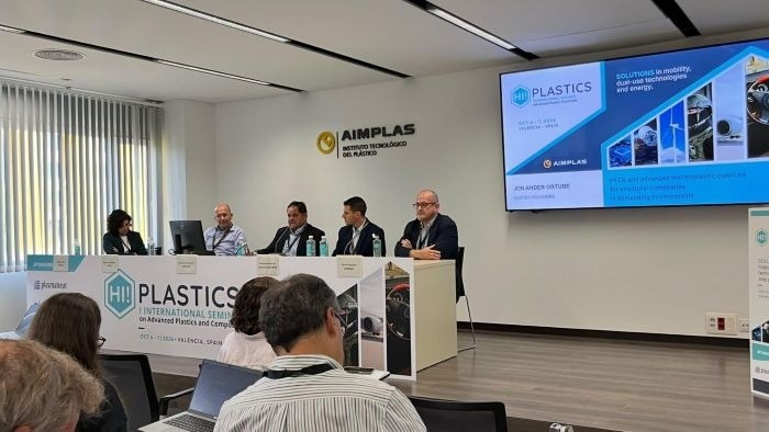 Advanced Plastic Materials: Key Insights from HI!-PLASTICS Seminar