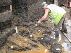 Archaeologists Unearth London's Oldest Timber Structure