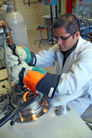 New Magnetic Alloy Holds Promise as an Alternative to High-Performance Rare-Earth Permanent Magnets