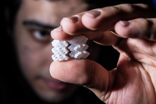 Rice Researchers Build Open-Source Laser Sintering Printer to Create Biomaterials