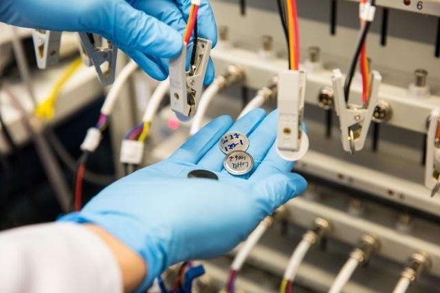 Researchers Demonstrate Fabrication of Electrochemically Active Organic Lithium Electrode Thin Films