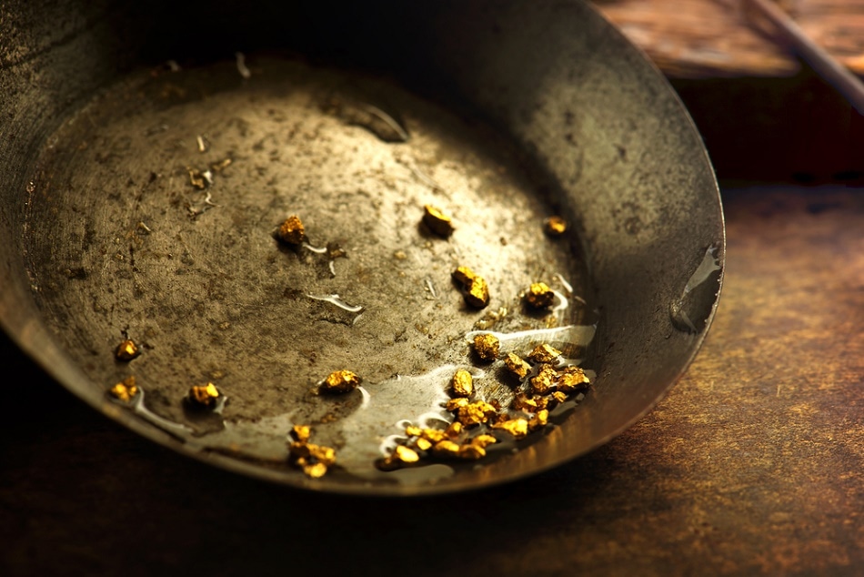 Researchers Discover Metallic Gold Nanoparticles in Common Minerals