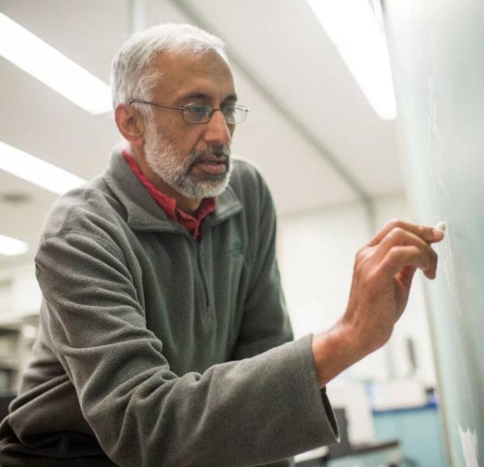 Nature-Inspired New Material for Optimizing Safety of Tires