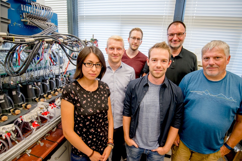 Hydrogen and Plastic Production Using New Catalyst with Dual Function