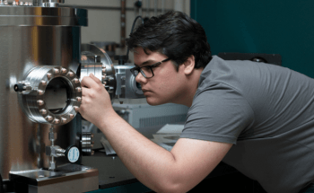 MIT Summer Scholar Develops Ultrathin films Ideal for Spin-Based Devices Used in Computer Memory