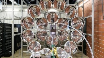 EPFL Laboratory Uses 18 Light Sources in Half-Sphere to Produce Thousands of Suns