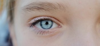 MIT Scientists Develop New Wearable, Silicon-Based Material to Smooth Out Wrinkles