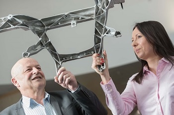 Students Thrust Magnesium Back into the Spotlight