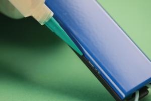 High Tensile Strength Epoxy Adhesive Utilizes Renewable Biomaterial