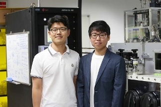 Efficiency and Stability of CQD Solar Cells Enhanced Using Organic Thin Film