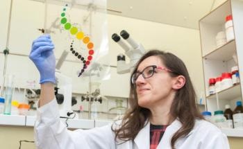 Researchers Create Record-Long Polymer DNA Negative