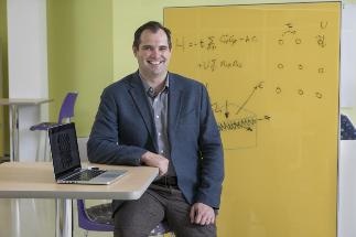 Simplified Water-Splitting Process Could Enable Clean Energy Harvesting and Storage