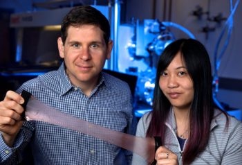 Researchers Develop a New Bio-Inspired Material that Traps or Releases Heat on Demand