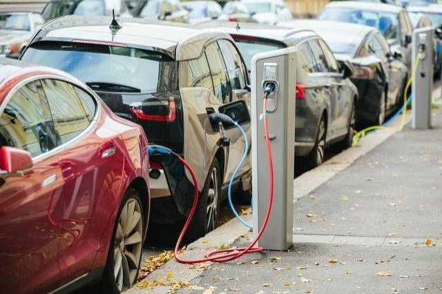 New Electrolyte Helps Li-Ion Batteries to Work over Wide Temperature Range