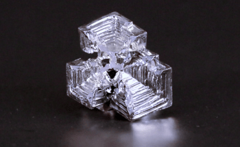 Study Reveals Hidden Topological Insulator States in Bismuth Crystals