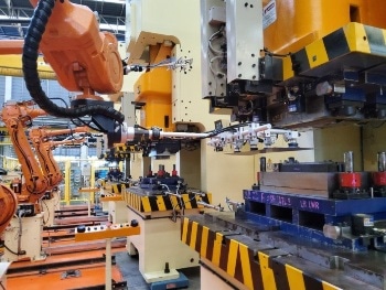 Fully Automated Press Line for Sheet Metal Forming