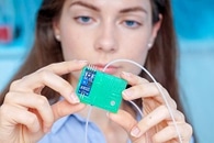 Researchers Measure Current-Voltage Curve of Graphene Nanoribbons