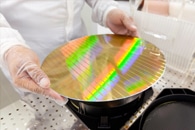 New Gold Nanoparticle Film Could Allow Robots Mimic Chameleons, Octopi