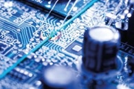 Surfaces Containing Ledges can Act as Reusable Templates for Nanoelectronic Components