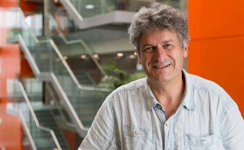 Do Biologists and Physicists Approach AFM Differently?