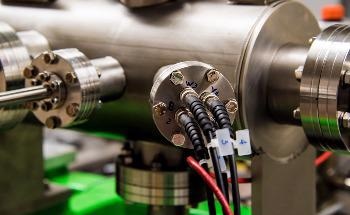 Researchers Observe How Hydrogen Atoms in Water Tug and Push Neighboring Molecules
