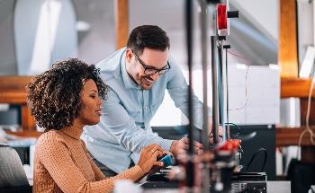 Sharing Data Among Machines Improves 3D Printing Quality and Accuracy