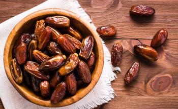 Date Palm Seeds Used to Produce Syngas and Biochar