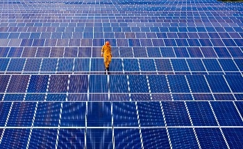 Researchers Create Crystalline Solar Material with a Built-In Electric Field