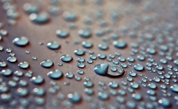 Novel Approach to Engineer Slippery Hydrophilic Surfaces