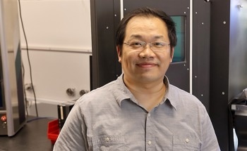 Machine Learning Helps Discover Two Modes of Keyhole Oscillation