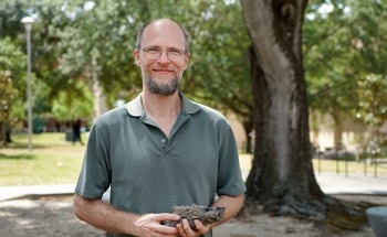 New Phosphorous Material Discovered After Lightning Strike
