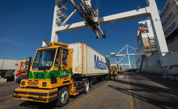 Stäubli and partners complete North America’s first mechanized large scale port EV charging program