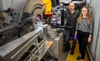 Neutrons Provide an Electrochemical Way to Produce Ammonia