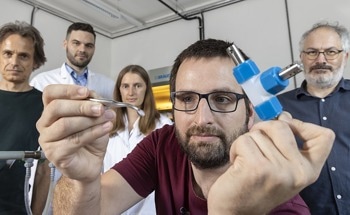 Mapping Lithium Ion Distribution in Iron Phosphate Cathodes