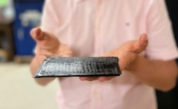New Smart Plastic to Revolutionize Aerospace and Automotive Industries