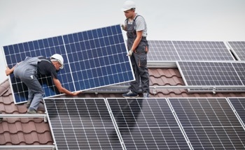 New Insights into Perovskite Solar Cell Failure Pathways
