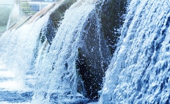 Low Cost Clay Strips Toxic Dye from Wastewater