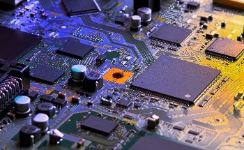 Advanced Semiconductor Failure Analysis with Submicron IR Spectroscopy