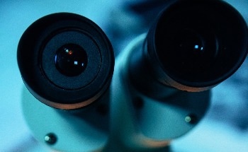 Scientists Unlock Ultra-Thin Ferroelectric Performance to Optimize Microchip Efficiency