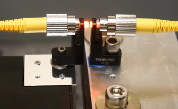 Fast Active Photonics and Optics Alignment w/ Fast Algorithms and Software | L-505 Mini XYZ Stage | PI