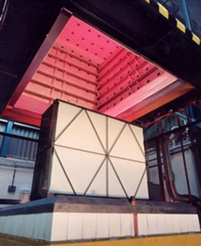 Industrial elevator hearth furnace for sintering of ceramic filter boards