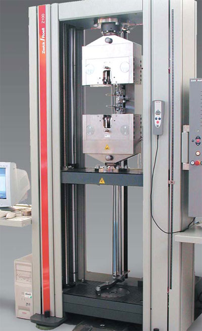 Allround-Line Z100 equipped with pneumatic grips and Macro extensometer