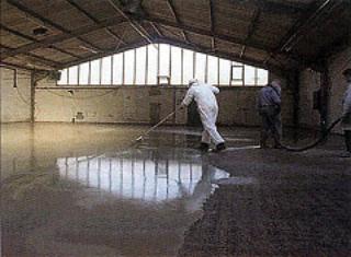 AZoM - Metals, Ceramics, Polymer and Composites : Architectural Concrete – self-smoothing floor screed